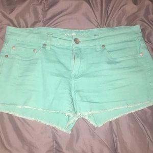 Super cute! Refuge teal shorts